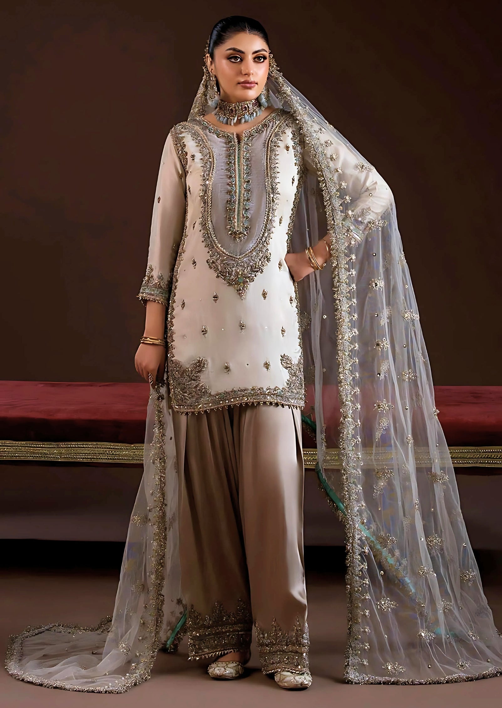 OPULENT BEIGE