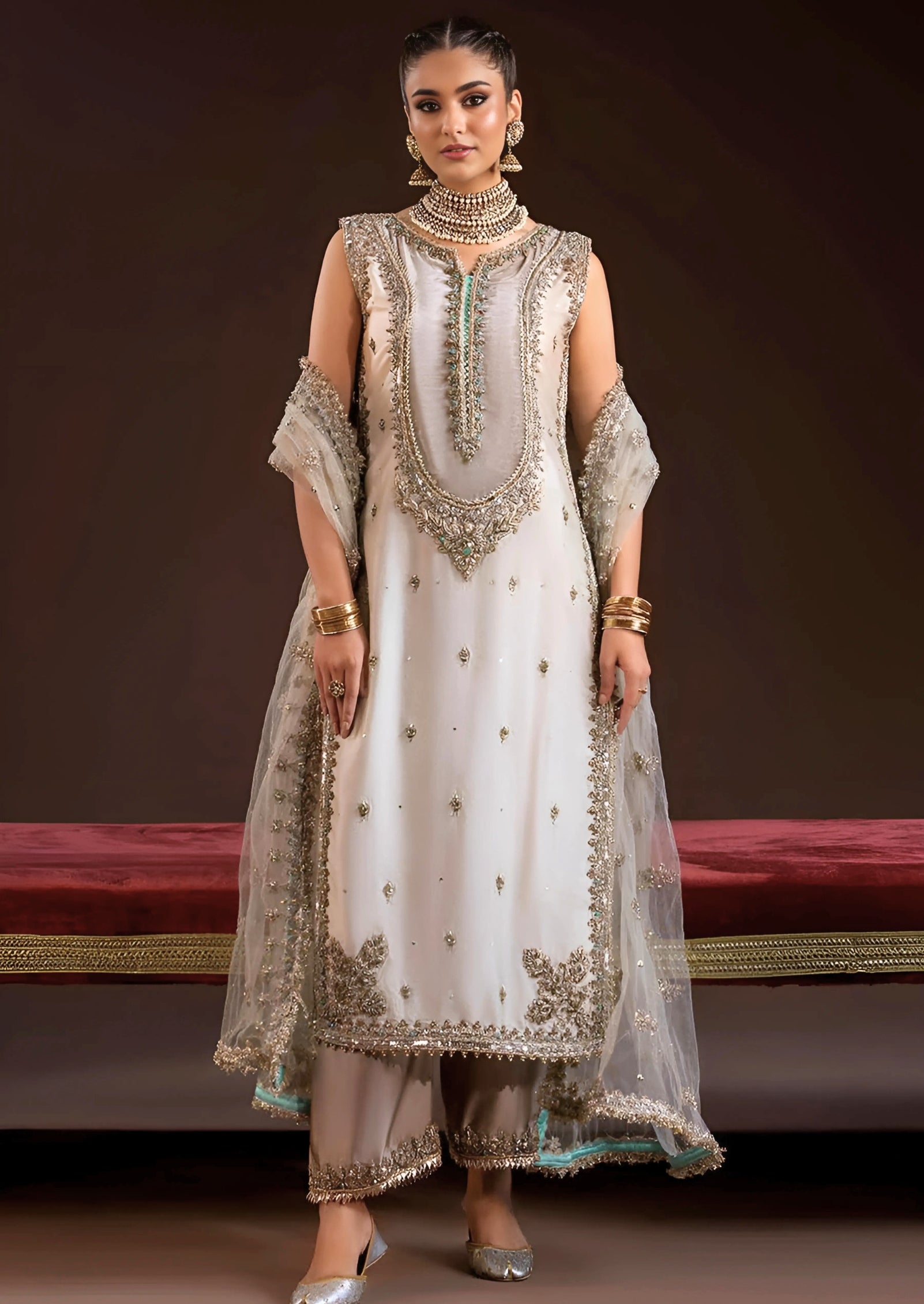 OPULENT BEIGE