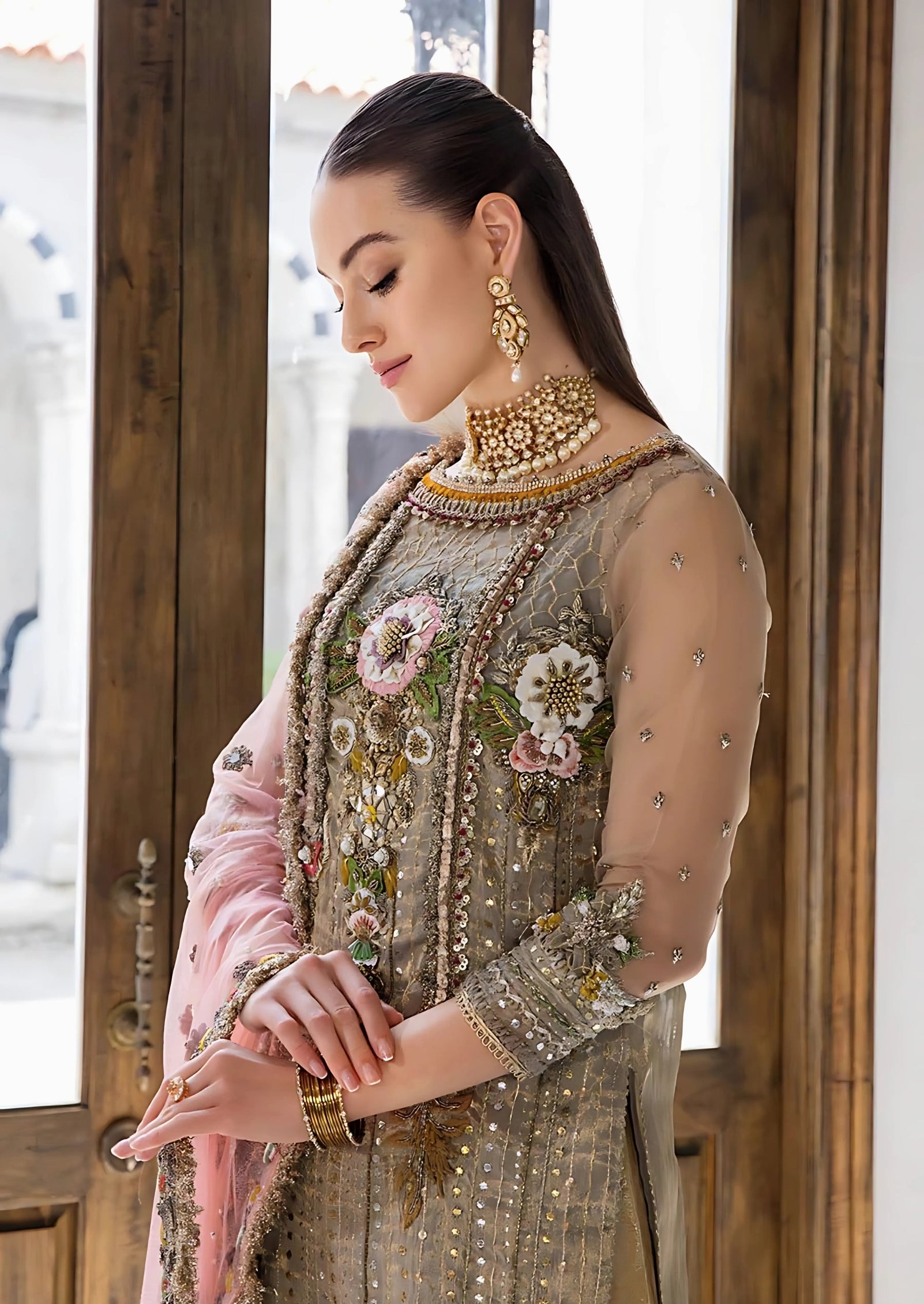 ROYAL CHARM